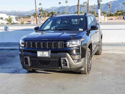 New 2026 Jeep Cherokee Laredo image 4