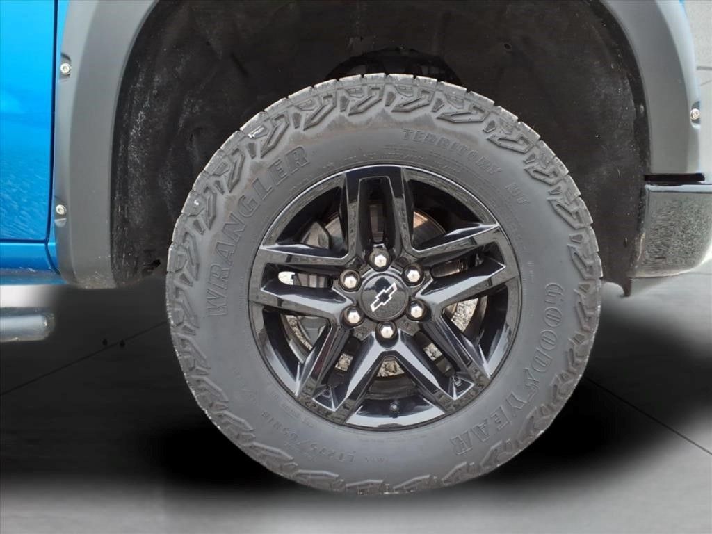 Certified 2024 Chevrolet Silverado 1500 LT Trail Boss w/ Convenience Package II AWD/4WD image 12