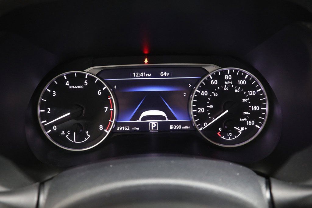 Used 2025 Nissan Sentra SV FWD image 21