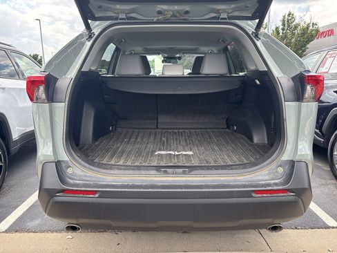 Used 2022 Toyota RAV4 XLE Premium AWD/4WD image 28