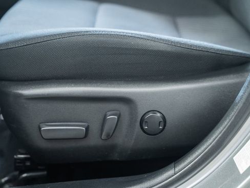 Used 2017 Toyota Camry LE FWD image 29