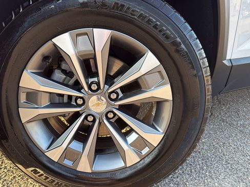 Used 2026 Chevrolet Equinox LT AWD/4WD image 26