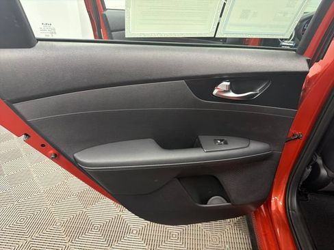 Certified 2023 Kia Forte GT-Line FWD image 13