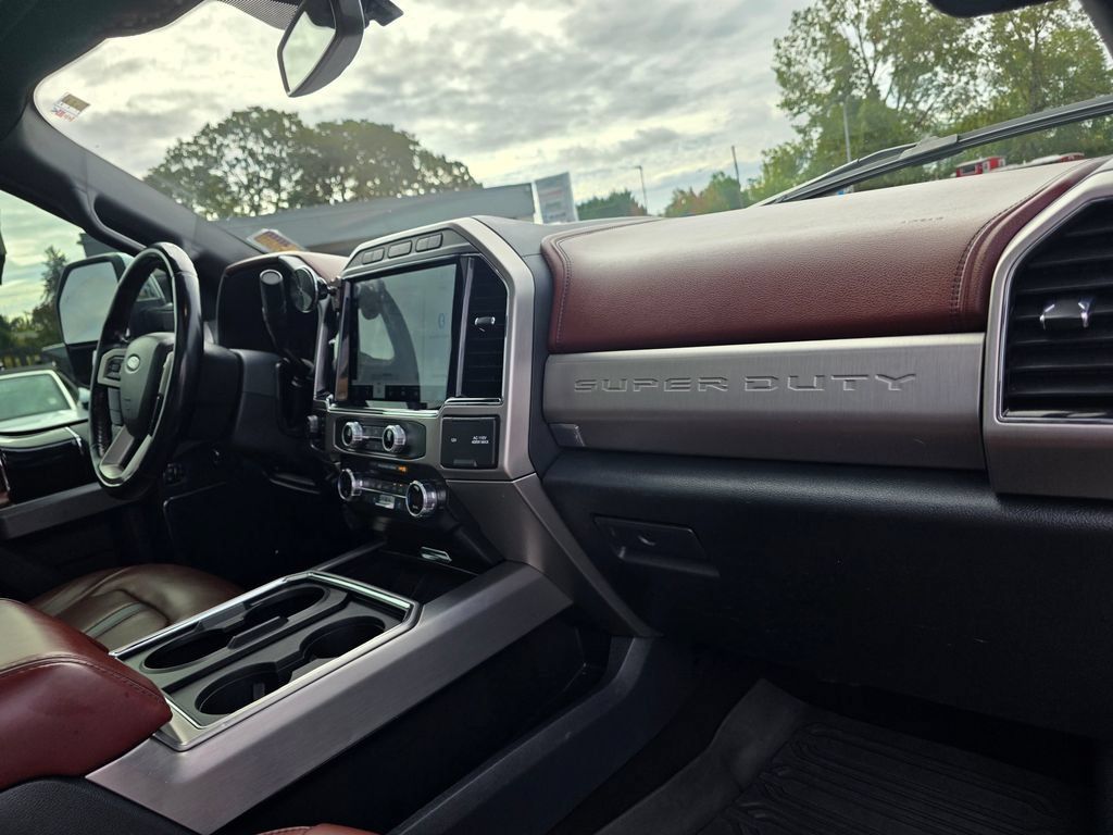 Used 2022 Ford F350 Platinum AWD/4WD image 26