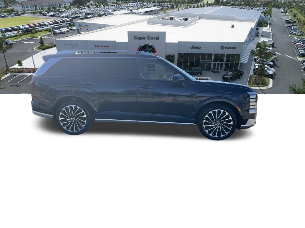 Used 2026 Hyundai Palisade Calligraphy FWD image 4