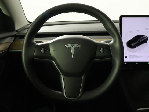 Used 2023 Tesla Model 3 Standard Range image 38