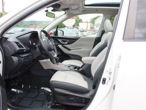 Used 2024 Subaru Forester Premium AWD/4WD image 10
