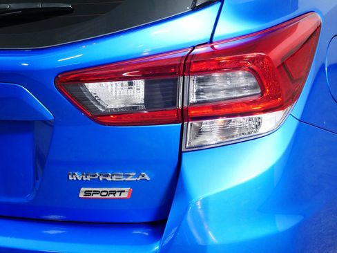 Used 2020 Subaru Impreza 2.0i Sport image 17