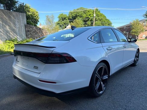 Used 2023 Honda Accord Sport image 7