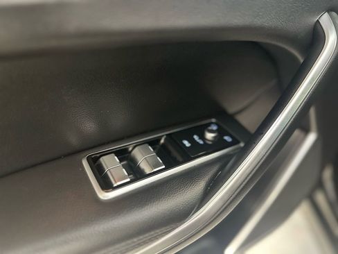 Used 2022 Jaguar F-PACE S image 25