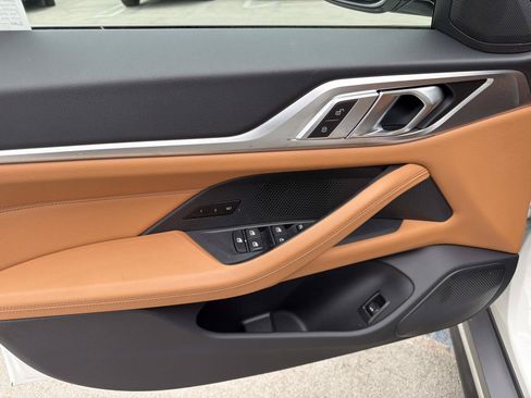 Used 2023 BMW i4 eDrive40 RWD image 11