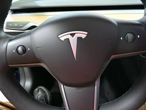 Used 2023 Tesla Model 3 Standard Range RWD image 33