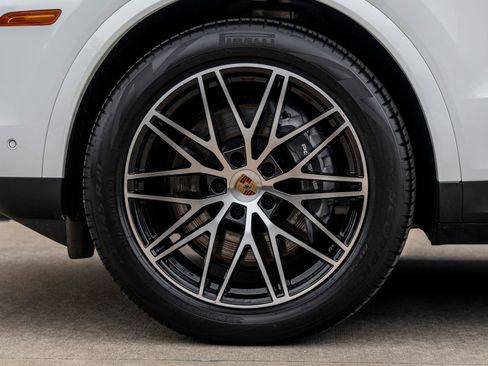 Certified 2026 Porsche Cayenne Coupe AWD/4WD image 15