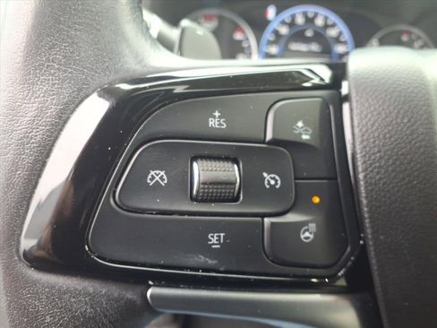 Used 2023 Buick Enclave Avenir w/ Avenir Technology Package image 21