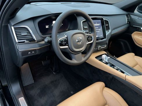 Certified 2024 Volvo XC90 T8 Ultimate w/ Protection Package Premier image 4