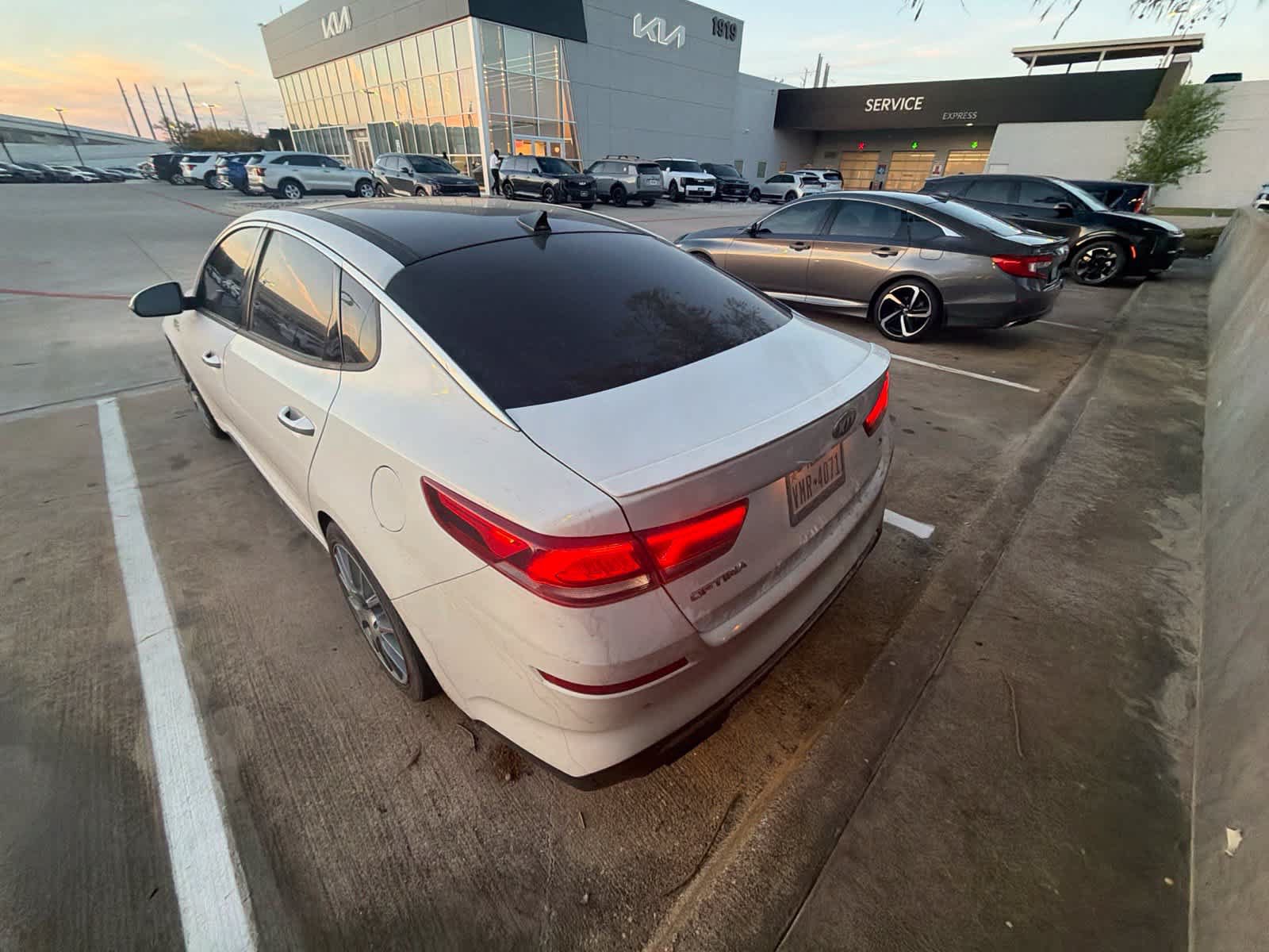 Used 2019 Kia Optima S w/ S Panoramic Sunroof Package FWD image 7