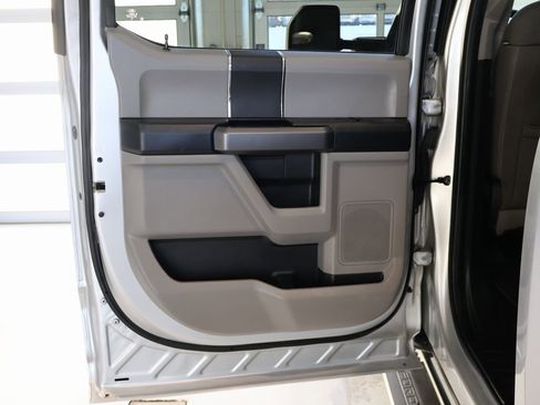 Used 2019 Ford F250 XLT image 24