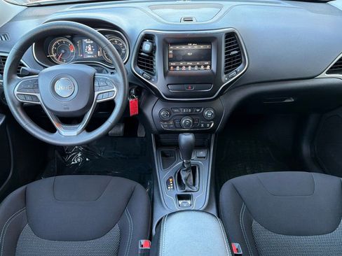 Used 2020 Jeep Cherokee Latitude image 13