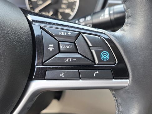 Used 2023 Nissan Altima 2.5 SV w/ SV Premium Package FWD image 24