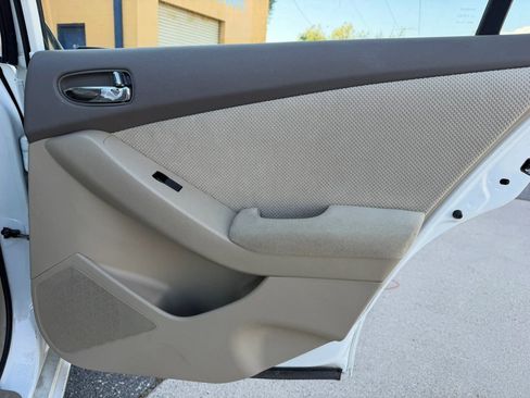 Used 2009 Nissan Altima 2.5 S image 16