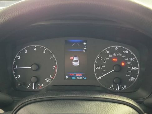 Used 2025 Toyota Corolla LE FWD image 27