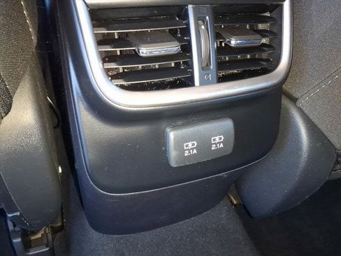 Used 2022 Subaru Legacy Premium image 10