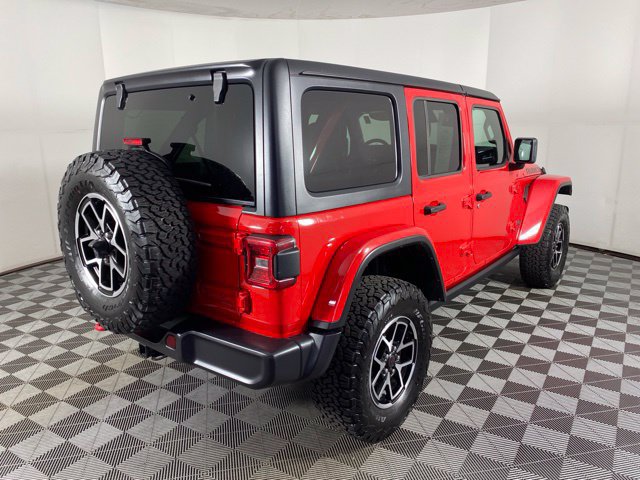 Used 2025 Jeep Wrangler Unlimited Rubicon AWD/4WD image 8