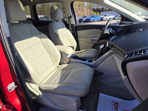 Used 2016 Ford Escape SE w/ SE Chrome Package image 18