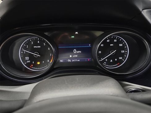 Used 2023 Buick Encore GX Essence w/ Experience Buick Package image 19