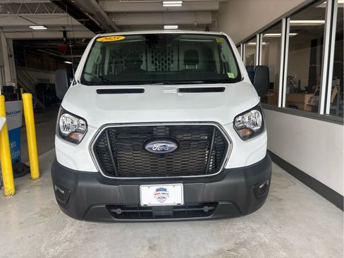 Used 2025 Ford Transit 250 Low Roof w/ Exterior Upgrade Package RWD image 3