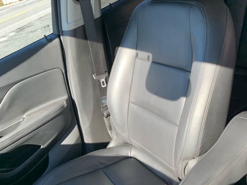 Used 2017 Buick Encore Essence image 21