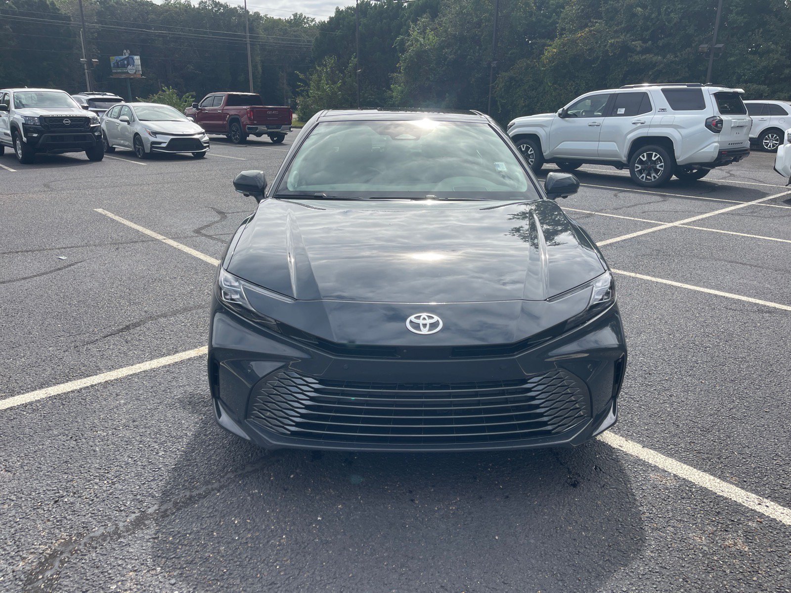 Used 2026 Toyota Camry XLE w/ Premium Plus Package FWD image 2