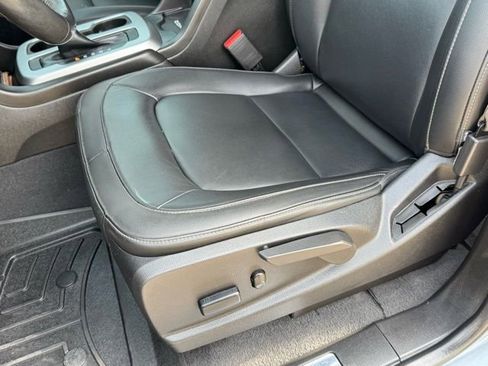 Used 2022 Chevrolet Colorado ZR2 w/ ZR2 Dusk Special Edition image 13