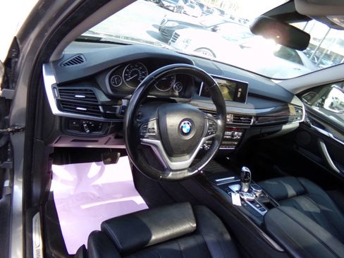Used 2016 BMW X5 xDrive50i w/ Dynamic Handling Package image 8