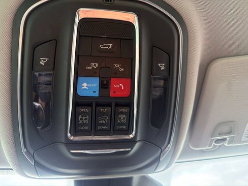 Used 2021 Jeep Grand Cherokee L Limited w/ Trailer Tow Group (B) AWD/4WD image 26