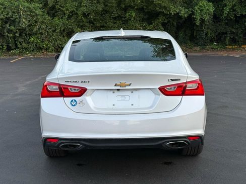Used 2017 Chevrolet Malibu Premier w/ Premier Sun and Wheel Package FWD image 9