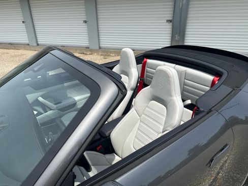 Used 2024 Porsche 911 Carrera GTS RWD image 9