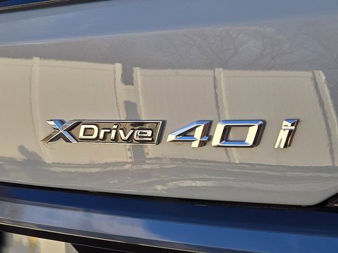 Used 2025 BMW X7 xDrive40i w/ M Sport Package image 32