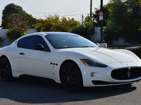 Used 2011 Maserati GranTurismo S image 7