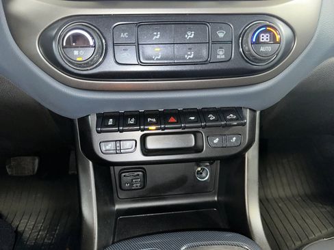 Certified 2021 Chevrolet Colorado Z71 w/ Safety Package image 15