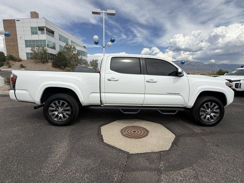 Used 2023 Toyota Tacoma Limited AWD/4WD image 4