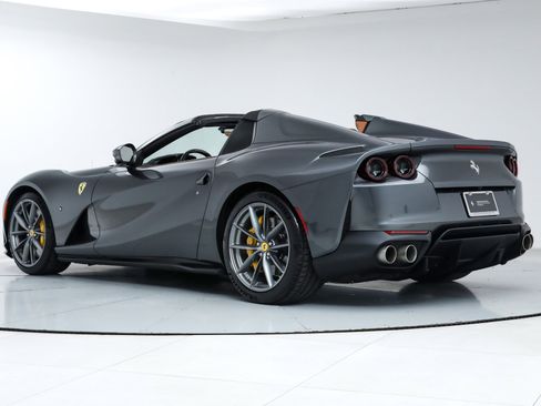 Certified 2022 Ferrari 812 GTS image 25
