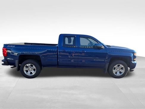 Used 2017 Chevrolet Silverado 1500 LT w/ All Star Edition image 6