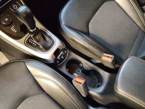 Used 2019 Jeep Compass Latitude w/ Cold Weather Group AWD/4WD image 26