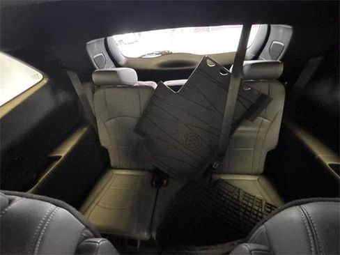 Used 2022 Buick Enclave Essence w/ Experience Buick Package image 24