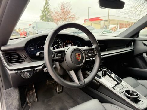 Used 2021 Porsche 911 Carrera image 13