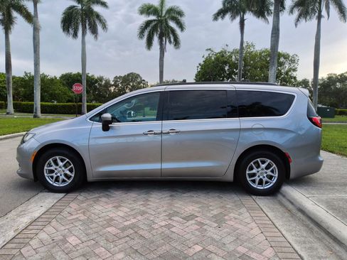 Used 2021 Chrysler Voyager Lxi FWD image 19