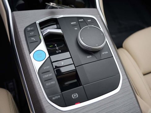 Certified 2025 BMW i4 xDrive40i w/ Premium Package image 25