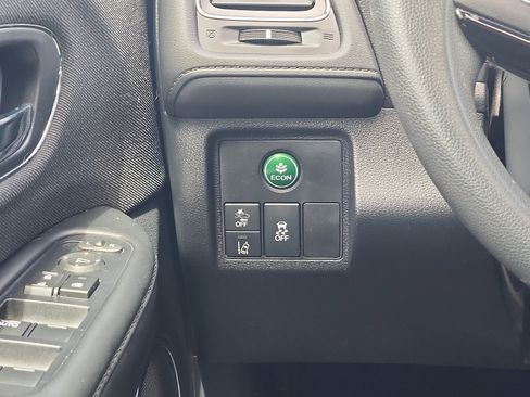 Used 2019 Honda HR-V EX image 13