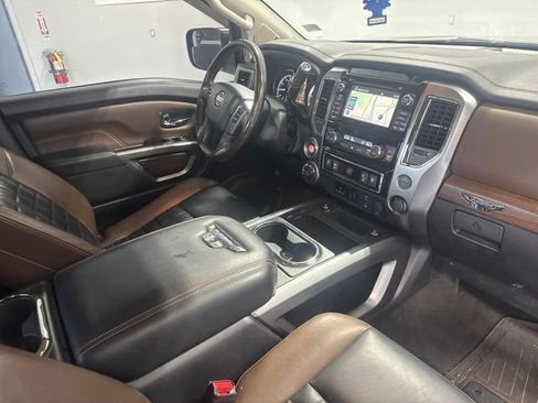 Used 2018 Nissan Titan Platinum Reserve w/ Platinum Utility Package AWD/4WD image 24